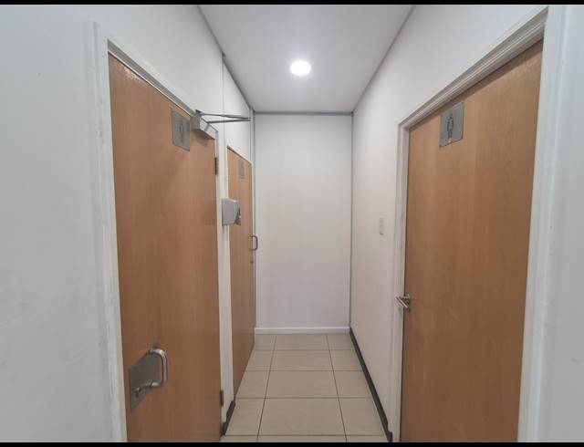 196M² OFFICE TO LET IN WOODMEAD